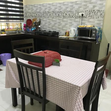 Homestay Talina Kuala Terengganu Luaran gambar