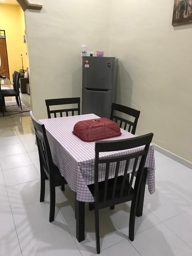 Homestay Talina Kuala Terengganu Luaran gambar