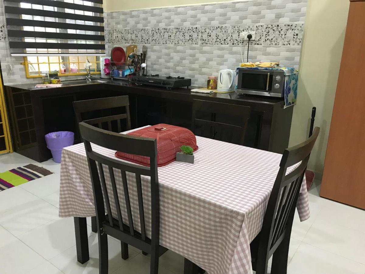 Homestay Talina Kuala Terengganu Luaran gambar